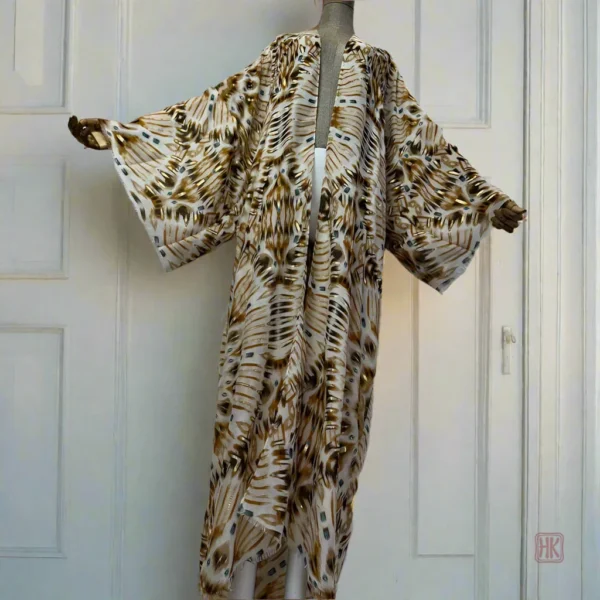 Vêtement de nuit kimono, idéal pour les soirées relaxantes
