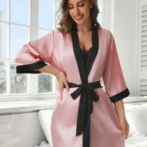 Robe de chambre rose femme en kimono court