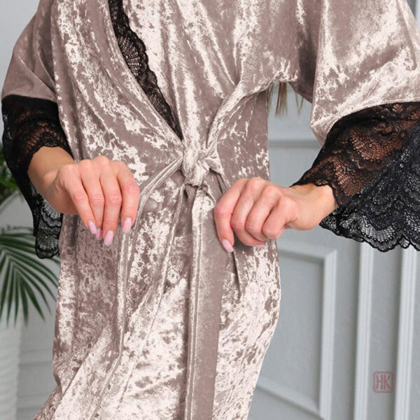 Peignoir femme en velours chic et moderne