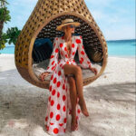 Robe de plage élégante en style kimono