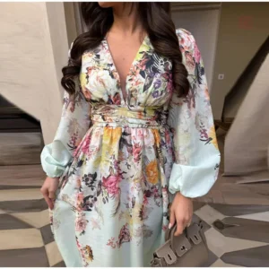 Vêtement Kimono Élégant à Motifs Floraux