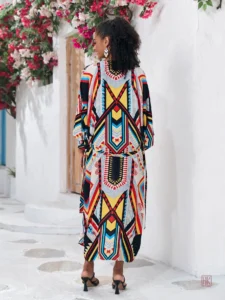 Robe Kimono stylée aux couleurs dynamiques