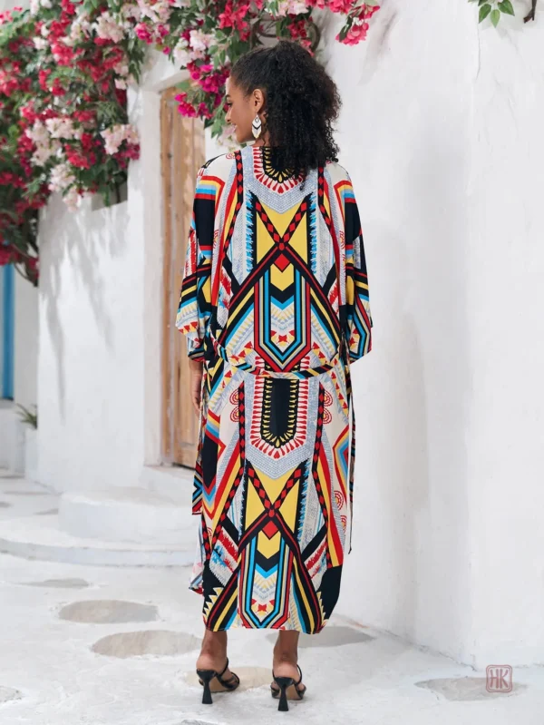 Robe Kimono stylée aux couleurs dynamiques
