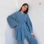 Robe kimono bleue élégante pour un look décontracté