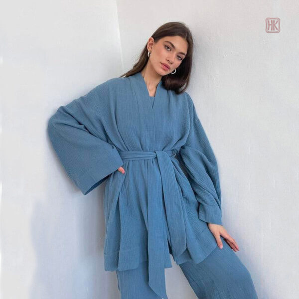 robe-kimono-bleue-1 Robe kimono bleue élégante pour un look décontracté