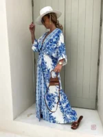 Robe Bleu avec Manches Amples