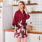 Robe Kimono Courte Rouge élégante et confortable
