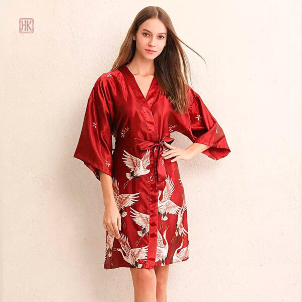 Robe kimono rouge à manches courtes pour un look décontracté