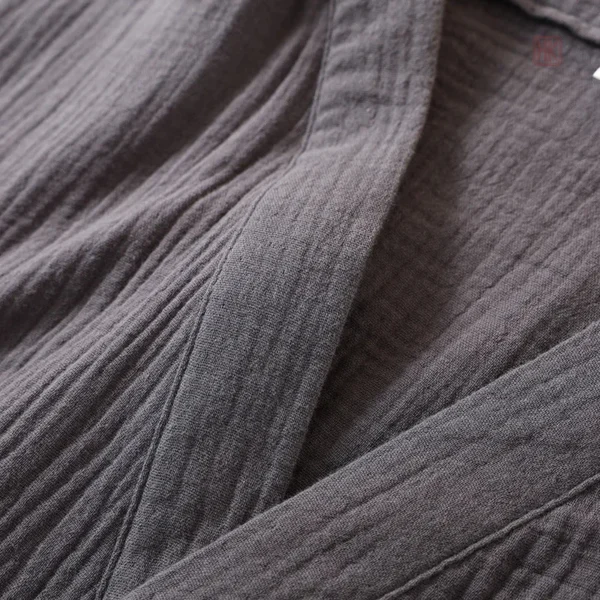 Robe kimono féminine à porter chez soi