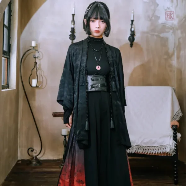 Robe fluide inspirée de la mode gothique