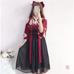 Robe courte au style japonais, parfaite pour les journées ensoleillées