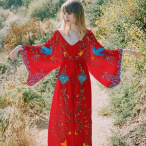 Robe kimono brodée élégante