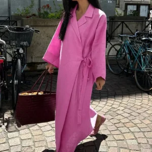 Robe Kimono élégante en teinte rose douce