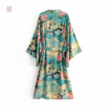 Kimono robe élégante, un incontournable de la garde-robe
