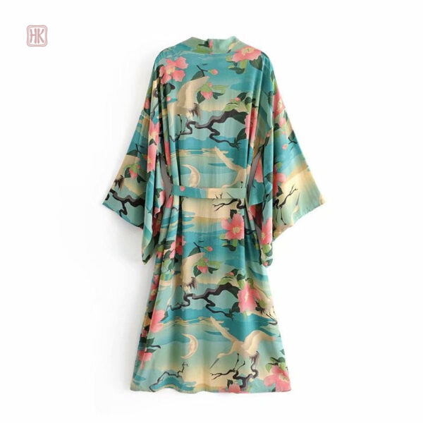 Kimono robe élégante, un incontournable de la garde-robe