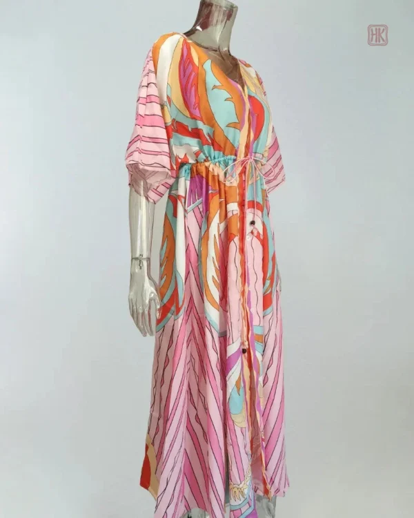 Vêtement kimono féminin, couleur rose pastel