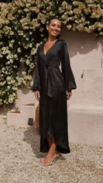 Robe Kimono Noire en Satin
