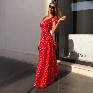 Robe Kimono à Pois avec une coupe moderne