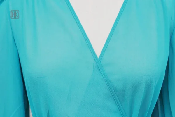 Robe kimono avec des détails séduisants