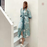 Robe kimono verte avec manches larges