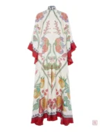 Robe kimono chic avec des motifs modernes