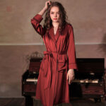 Robe Kimono en bordeaux, style fluide et moderne