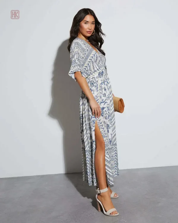 Vêtement kimono avec manches courtes, idéal pour une sortie