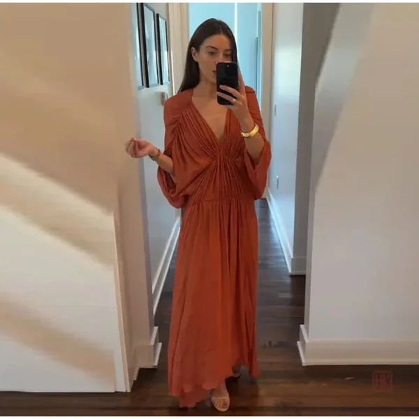 Vêtement féminin au style kimono avec manches larges