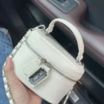 Sac tendance femme, format rectangulaire idéal pour le quotidien