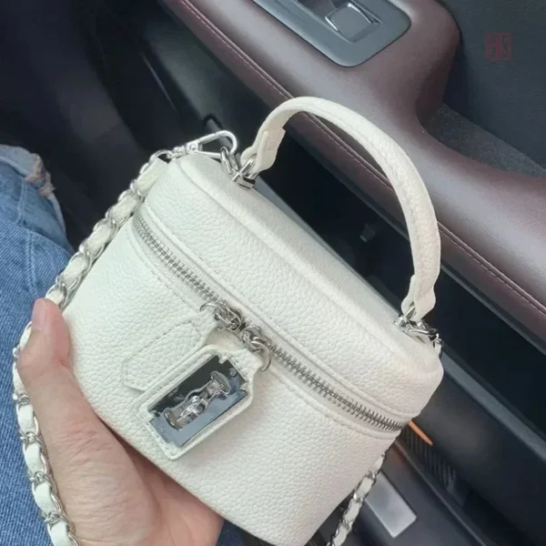 Sac tendance femme, format rectangulaire idéal pour le quotidien