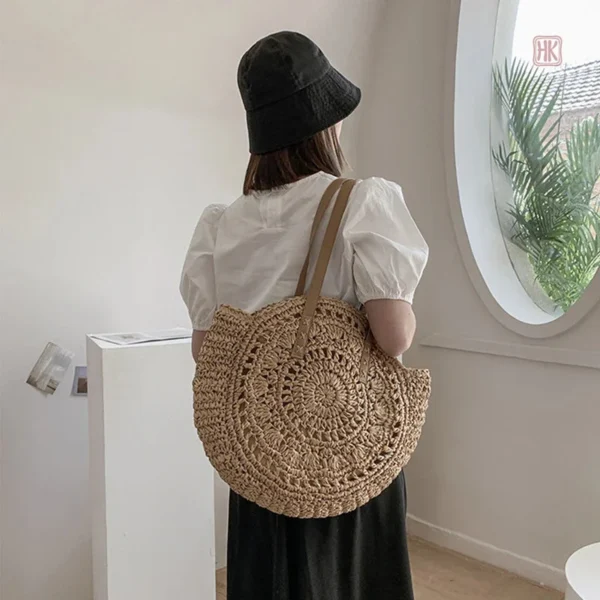 sac-rond-d-ete-en-paille-1 Sac d'été rond en paille pour femme tendance