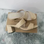 Sandales légères à porter en ville ou à la plage