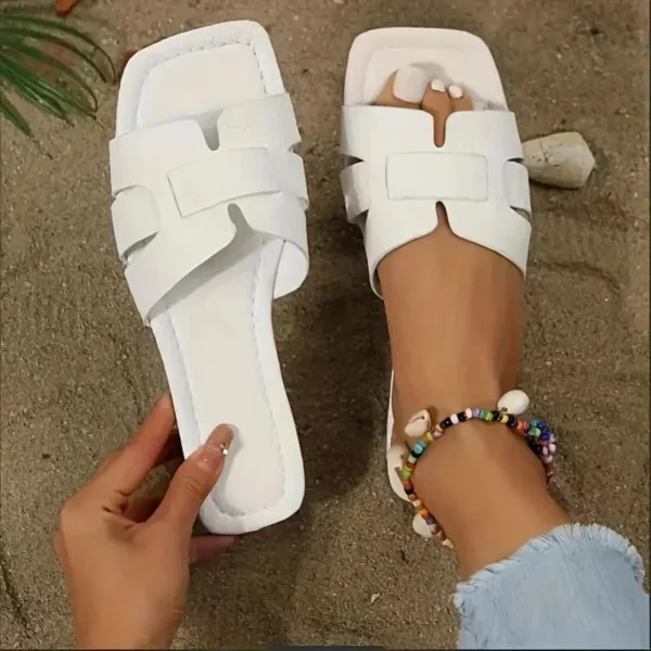 Sandales d'été pour femme, look décontracté et chic