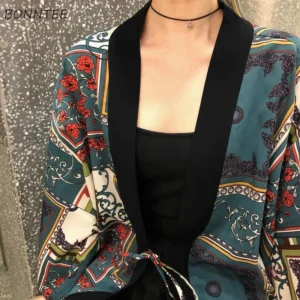Veste Kimono Femme avec lacets élégants