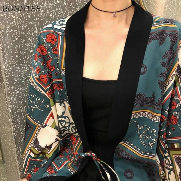 Veste Kimono Femme avec lacets élégants