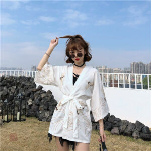 Veste kimono femme, parfaite pour les occasions estivales