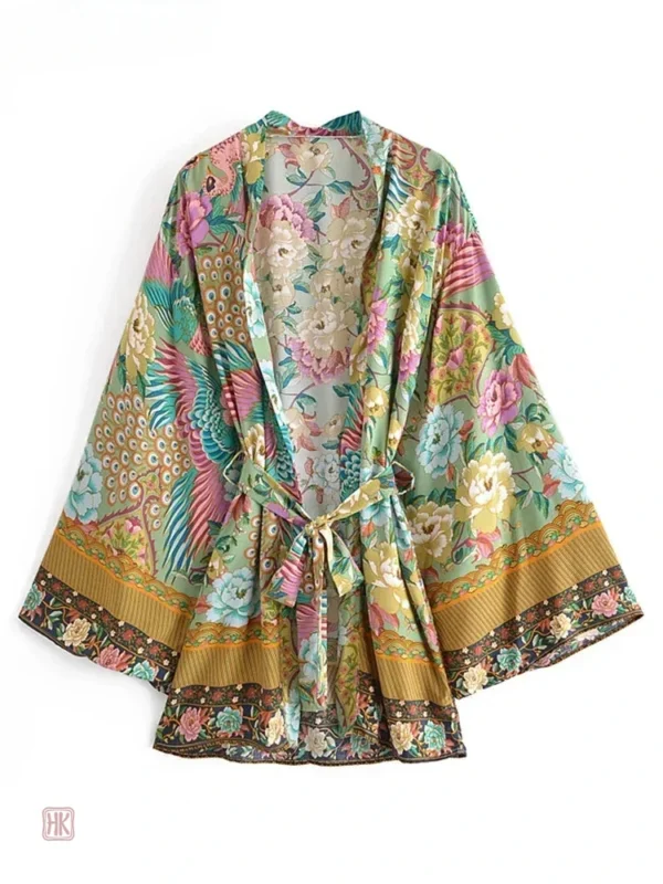 Kimono léger avec motifs bohèmes pour un look décontracté