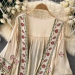 Kimono bohème brodé, vêtement féminin tendance et chic