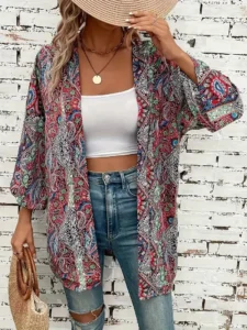 Veste légère et bohème, idéale pour l'été féminin