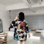 Kimono féminin élégant avec design de dragon