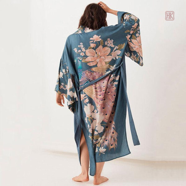 Veste féminine à fleurs pour un look tendance