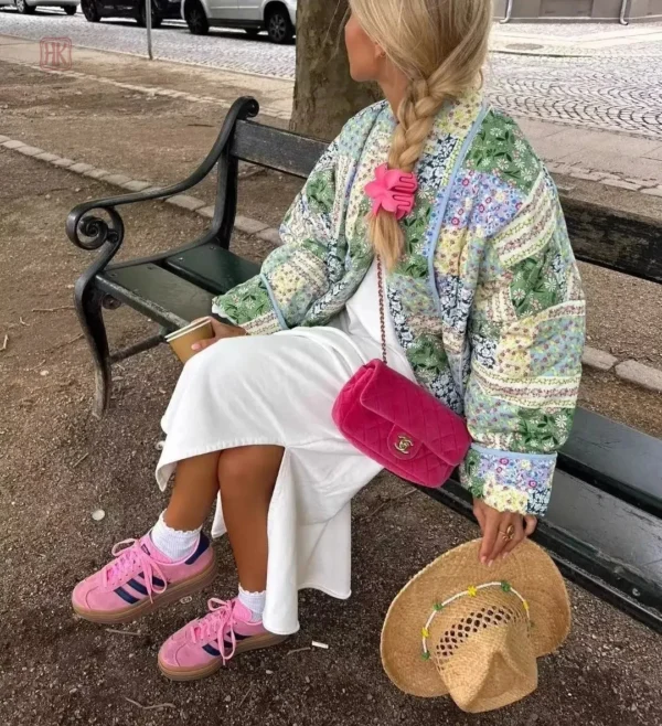 Veste kimono à motifs floraux pour un look élégant