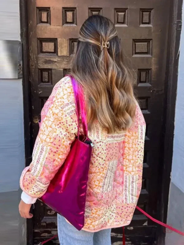Kimono fleuri pour femme, parfait pour les journées fraîches