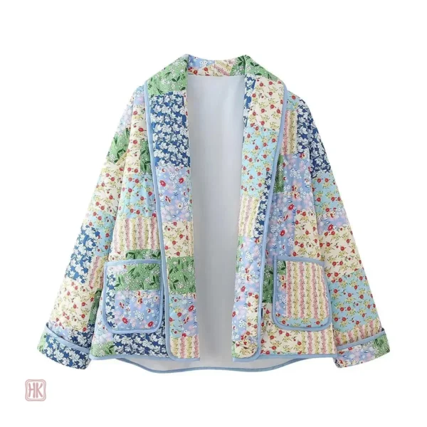 Veste kimono douce avec design floral tendance