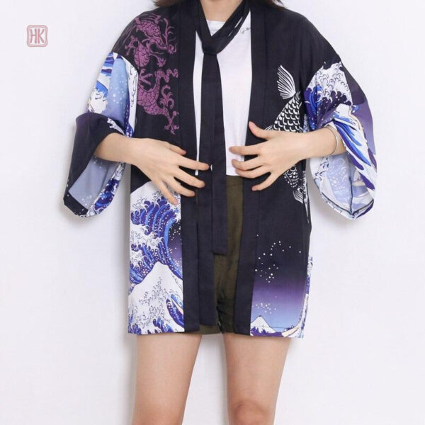 Kimono féminin, parfait pour une tenue décontractée