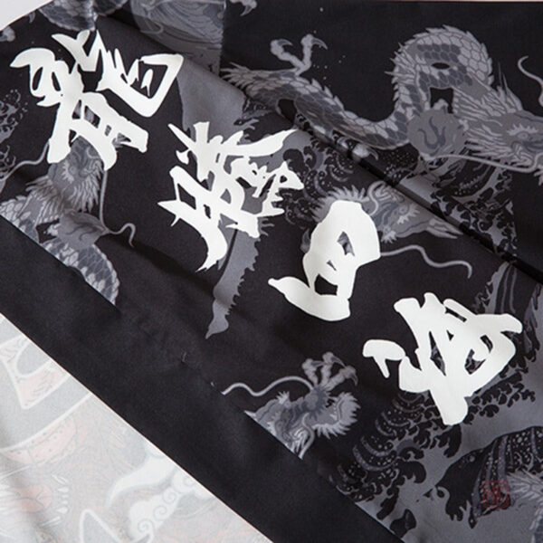 Veste kimono inspirée des dragons