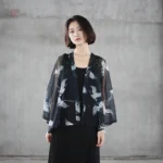 Kimono femme élégant avec design de grues délicates