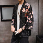 Kimono en rouge avec design de dragon