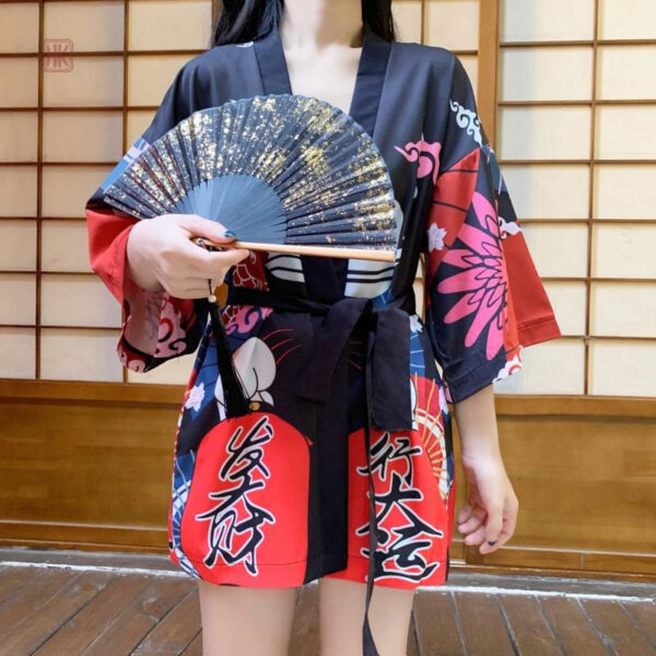 Veste kimono femme avec motif Neko doux et stylé