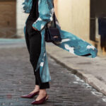 Kimono japonais bleu pour un style élégant et décontracté